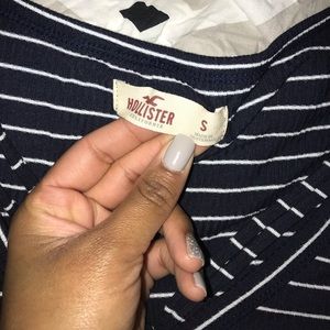 Hollister v-neck